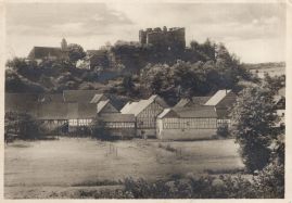 Hier geht es zur Karte mit dem Motiv 'Viel Fachwerk bei der Burg' Hier geht es zur Karte mit dem Motiv 'Viel Fachwerk bei der Burg'