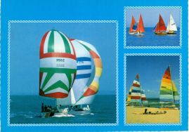 Hier geht es zur Karte mit dem Motiv 'Bunte Boote im Wasser und am Strand' Hier geht es zur Karte mit dem Motiv 'Bunte Boote im Wasser und am Strand'