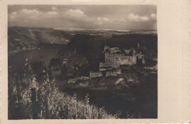 Hier geht es zur Karte mit dem Motiv 'Blick vom Weinberg zur Burg Rheinfels' Hier geht es zur Karte mit dem Motiv 'Blick vom Weinberg zur Burg Rheinfels'