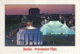 Hier geht es zur Karte mit dem Motiv 'Zirkus in der Dämmerung'