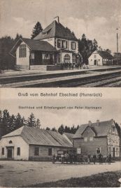 Hier geht es zur Karte mit dem Motiv 'Großer Bahnhof in Ebschied' Hier geht es zur Karte mit dem Motiv 'Großer Bahnhof in Ebschied'