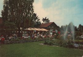 Hier geht es zur Karte mit dem Motiv 'Gut besuchte Gaststätte im Ritterfelddamm' Hier geht es zur Karte mit dem Motiv 'Gut besuchte Gaststätte im Ritterfelddamm'